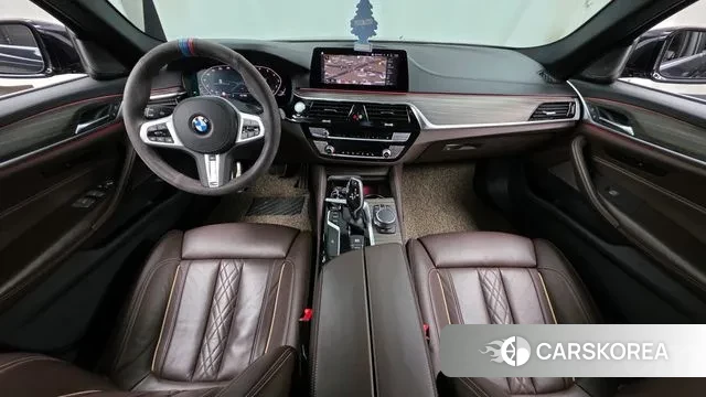 BMW 5 Series (G30) id 3479612 из Кореи 17