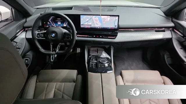 BMW 5 Series (G60) id 3341559 из Кореи 17