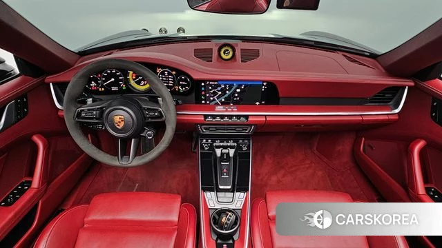 Porsche 911(992) id 4848655 из Кореи 17