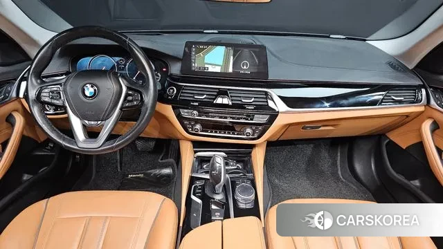 BMW 5 Series (G30) id 3703765 из Кореи 17