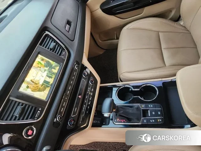 Kia The New Carnival id 2447548 из Кореи 17