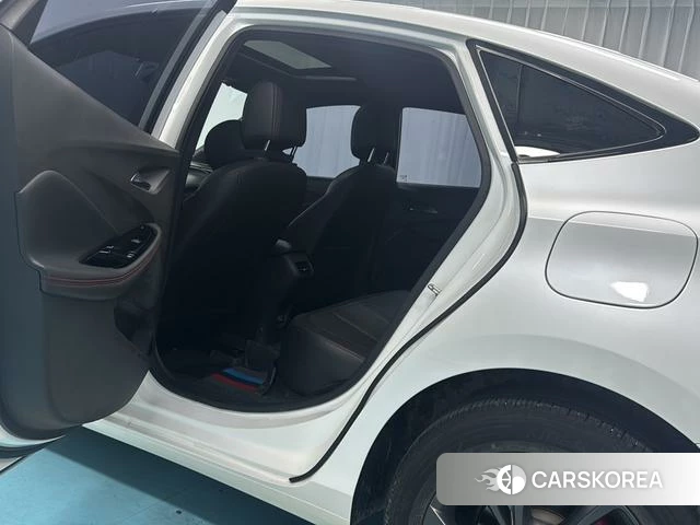 Buick Weilang id 4221723 из Китая 17