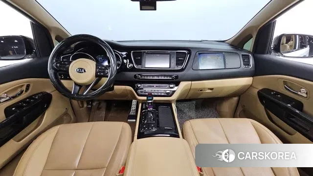 Kia All New Carnival id 3469981 из Кореи 17