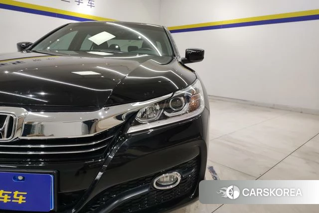 Honda Accord id 3876352 из Китая 14