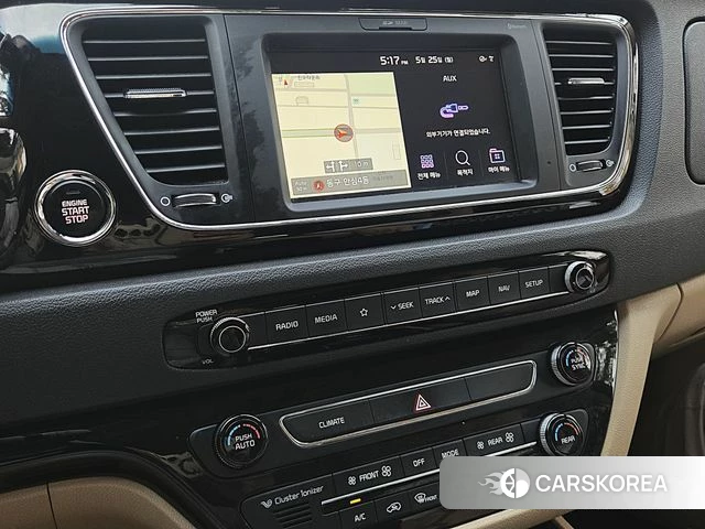 Kia The New Carnival id 4367706 из Кореи 17