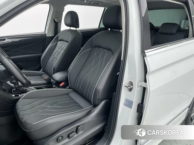 Volkswagen Tiguan L id 4272668 из Китая 25