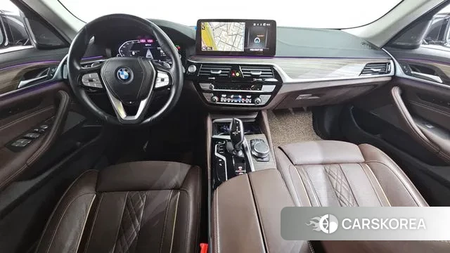 BMW 5 Series (G30) id 3372648 из Кореи 17