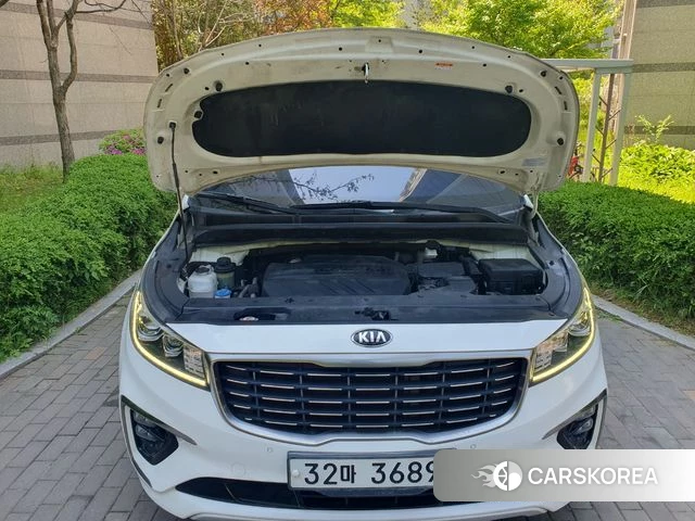 Kia The New Carnival id 4351117 из Кореи 17