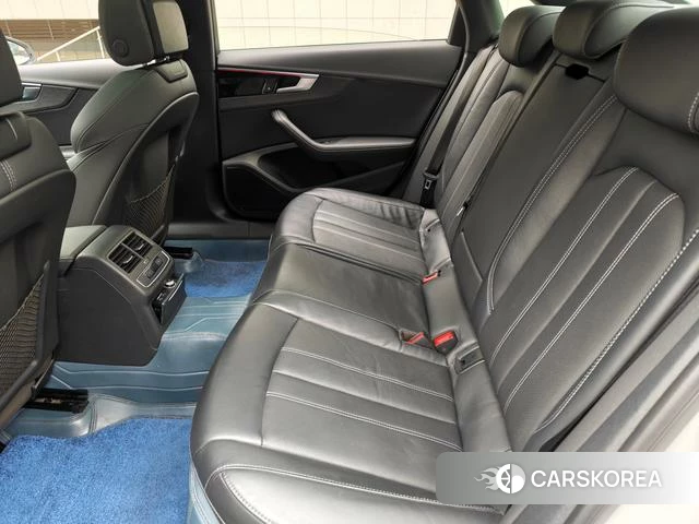 Audi A4L id 3939270 из Китая 15