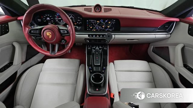 Porsche 911(992) id 4863667 из Кореи 31
