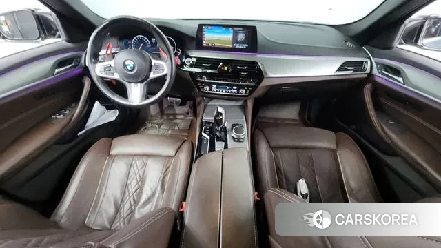 BMW 5 Series (G30) id 2995401 из Кореи 17