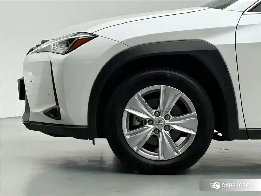 Lexus UX id 4546210 из Китая 14