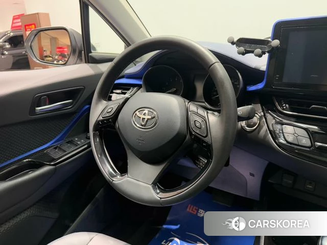 Toyota C-HR id 4273851 из Китая 32