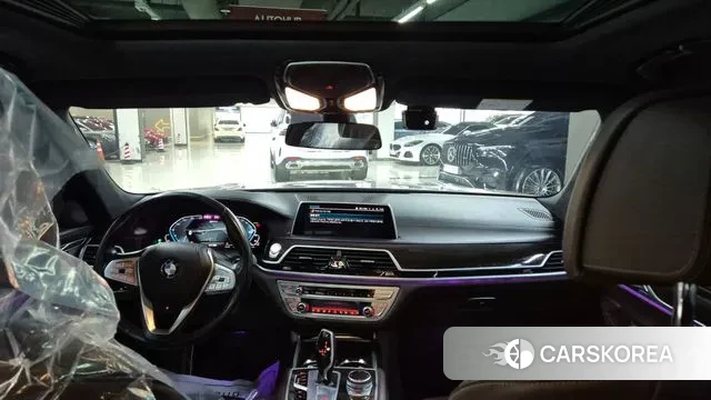 BMW 7 Series (G11) id 3417240 из Кореи 17