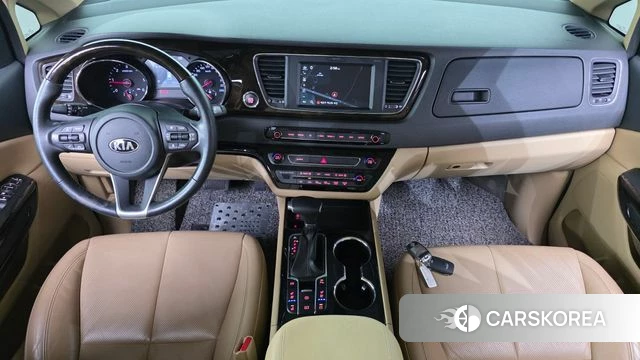 Kia The New Carnival id 4188452 из Кореи 17