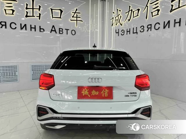 Audi Q2L id 4258626 из Китая 18