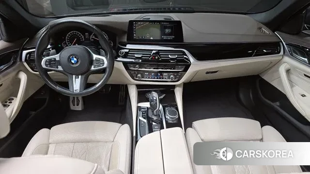 BMW 5 Series (G30) id 3682162 из Кореи 17