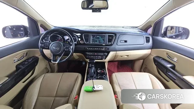 Kia The New Carnival id 3489517 из Кореи 17