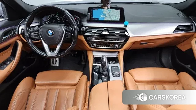 BMW 5 Series (G30) id 3434861 из Кореи 17