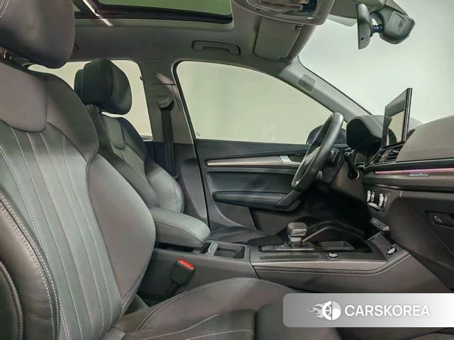 Audi Q5L id 4366040 из Китая 14