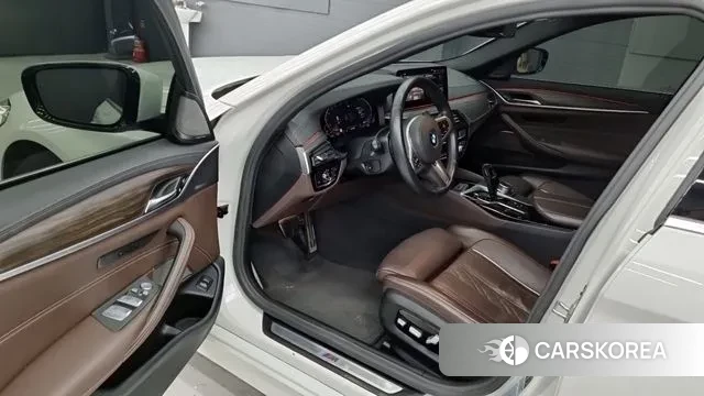 BMW 5 Series (G30) id 3592573 из Кореи 15