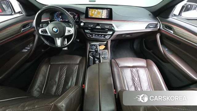 BMW 5 Series (G30) id 4849578 из Кореи 17