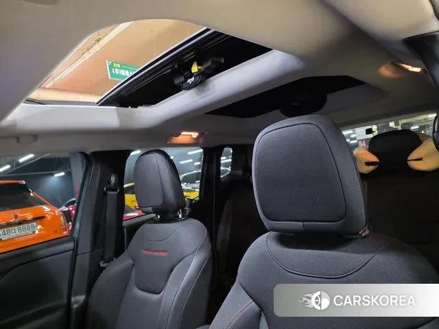 Jeep Renegade id 3509951 из Кореи 17