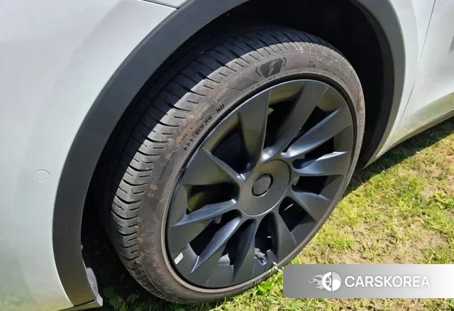 Tesla Model Y id 3021367 из Кореи 9