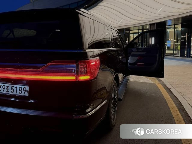 Lincoln Navigator 4th generation id 3904312 из Кореи 17