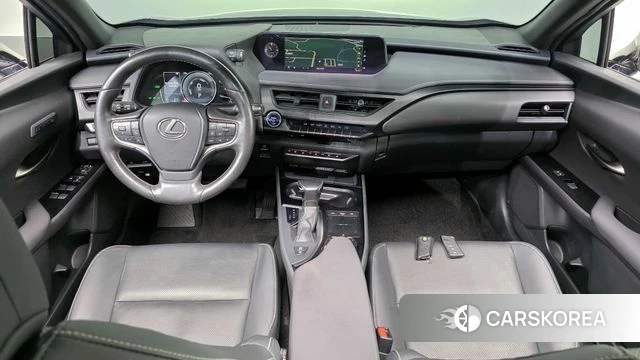 Lexus UX250h id 3872464 из Кореи 17