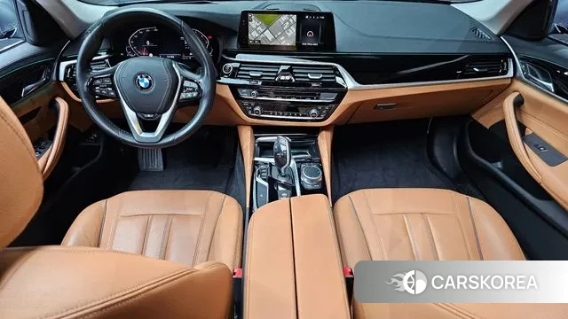 BMW 5 Series (G30) id 3391152 из Кореи 17