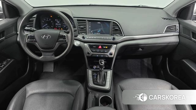 Hyundai Avante AD id 4447978 из Кореи 17