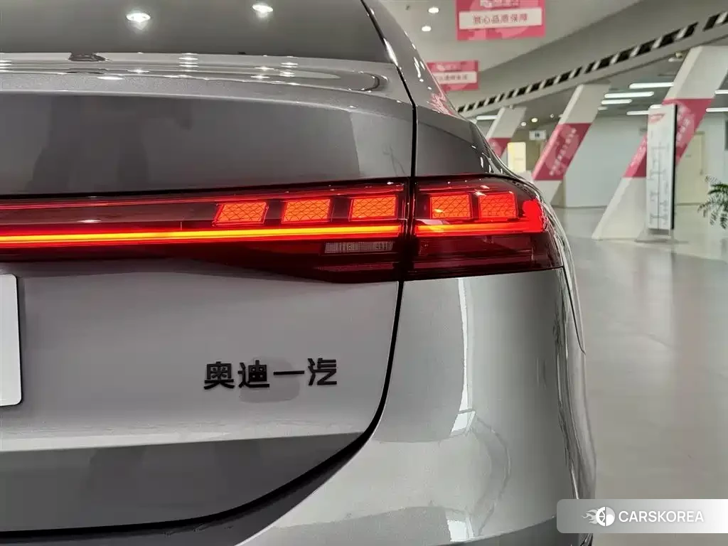 Audi A6L e-tron id 4538840 из Китая 21