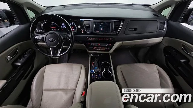 Kia The New Carnival id 2880902 из Кореи 17