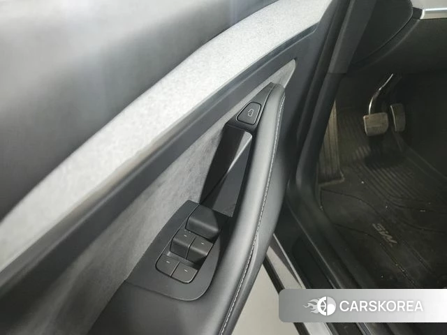 Tesla Model Y id 4480528 из Кореи 16
