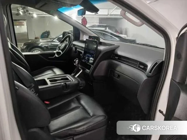 Hyundai Staria id 2969328 из Кореи 17