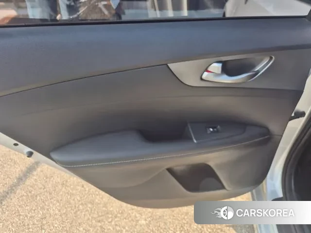 Kia Come New K3 id 3068688 из Кореи 15