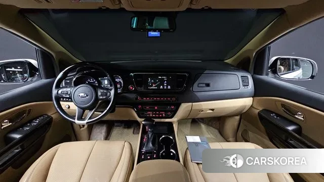 Kia The New Carnival id 3368806 из Кореи 17