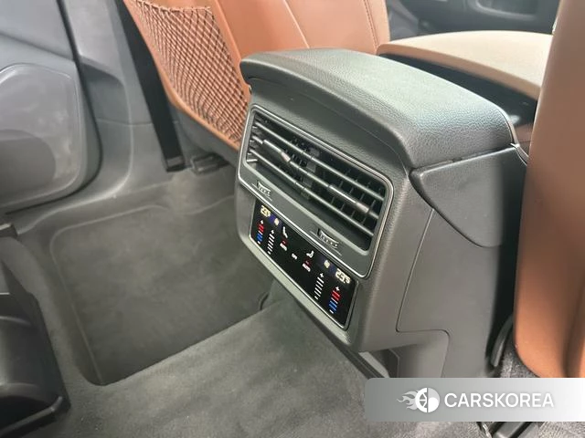 Audi Q7 id 4300456 из Китая 18