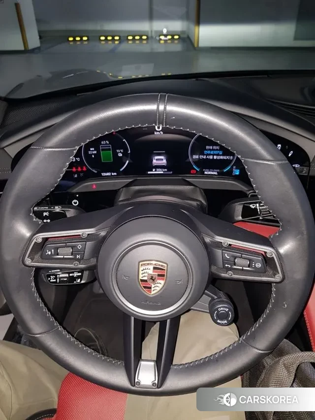 Porsche Taycan id 3679581 из Кореи 7