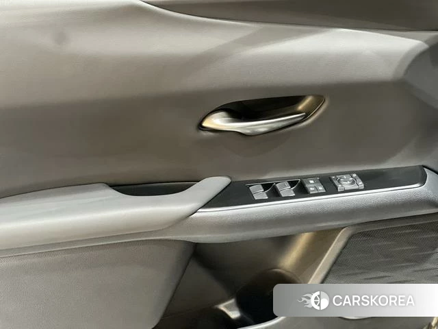 Lexus UX id 4276294 из Китая 15