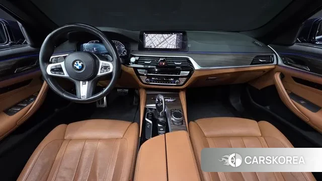 BMW 5 Series (G30) id 3519859 из Кореи 17