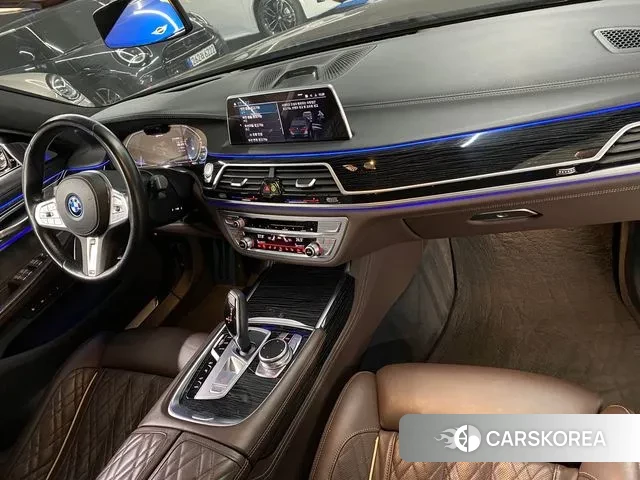 BMW 7 Series (G11) id 3659910 из Кореи 17