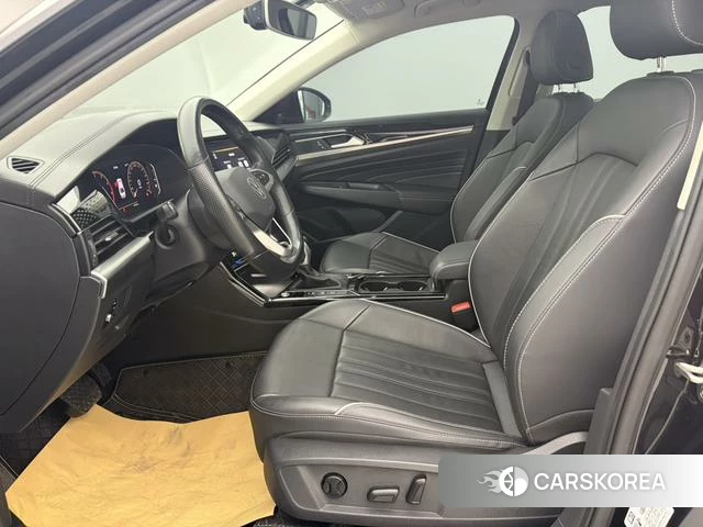 Volkswagen Passat id 4328842 из Китая 14