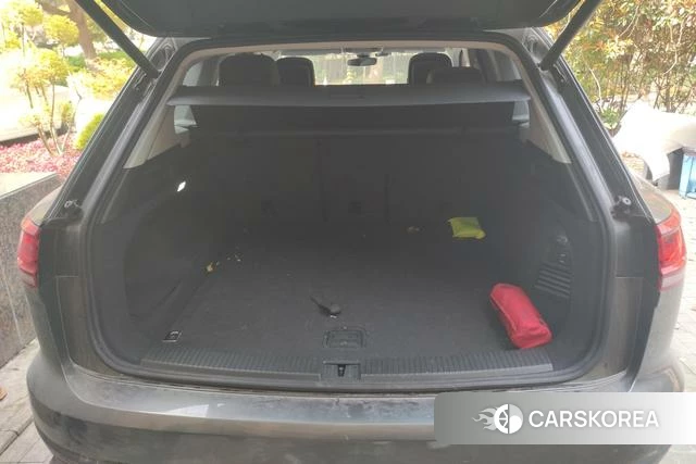 Volkswagen Touareg id 4238453 из Китая 14