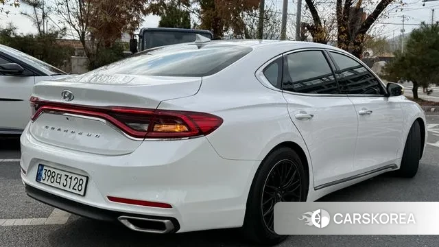 Hyundai Grandeur IG id 3399602 из Кореи 17
