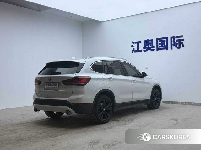 BMW X1 id 4342026 из Китая 20