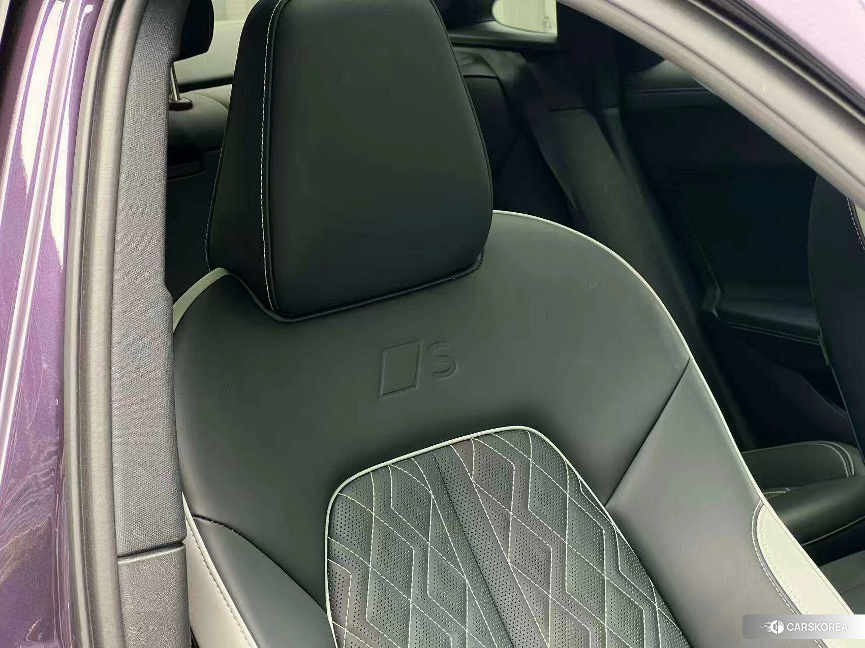 Audi A5L id 4512818 из Китая 26