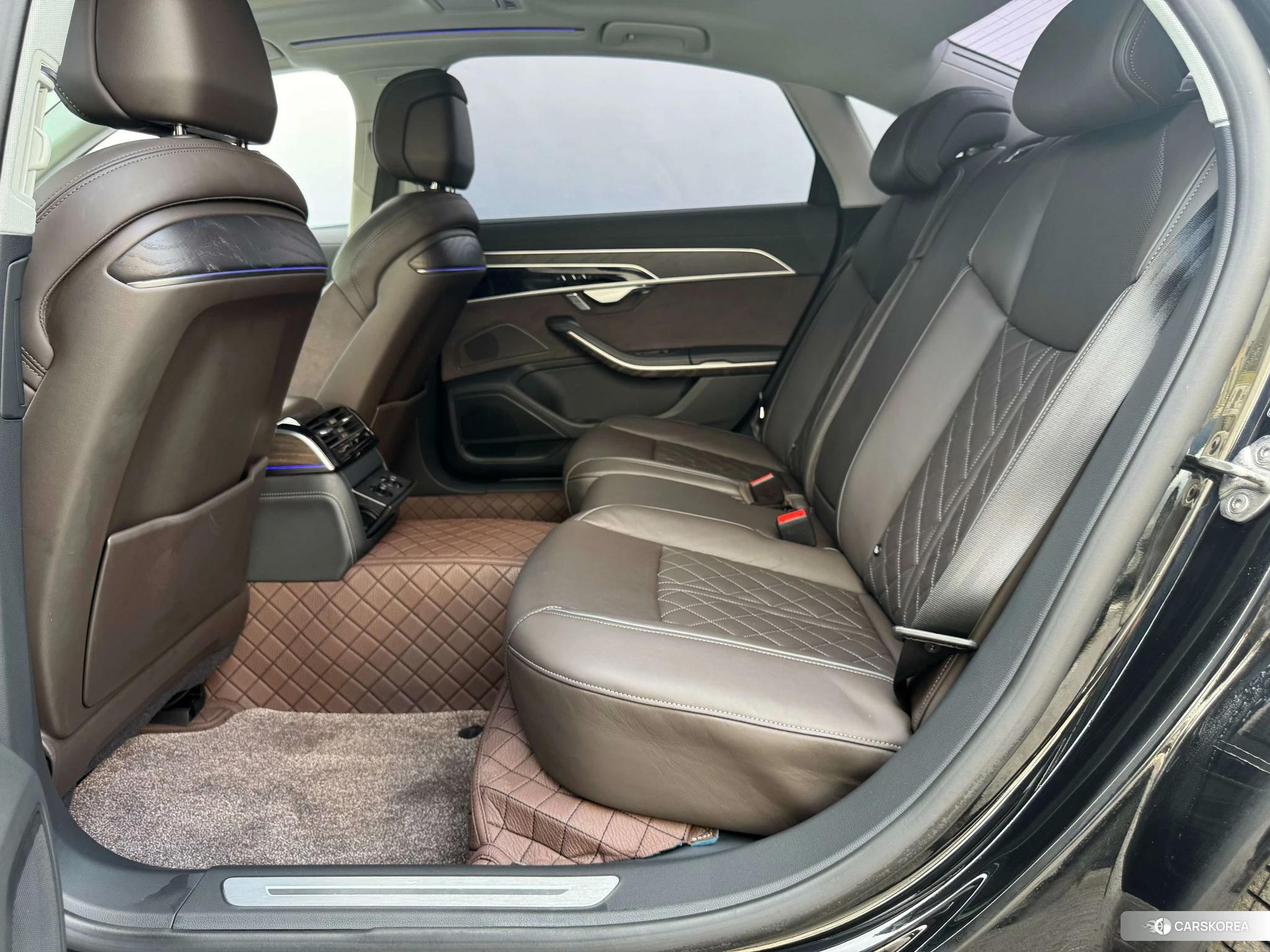 Audi A8 id 4479324 из Китая 22