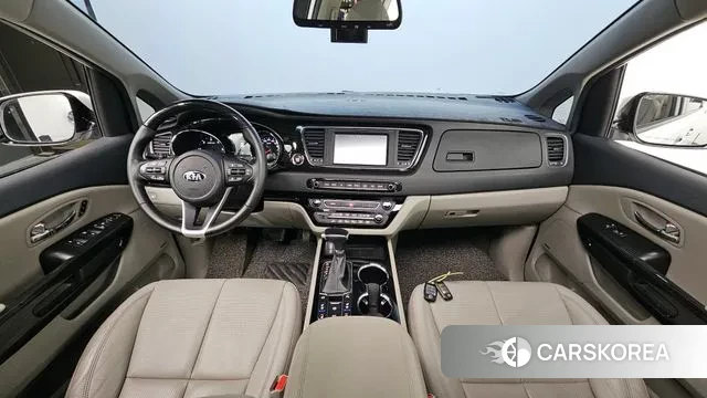 Kia The New Carnival id 3676870 из Кореи 17